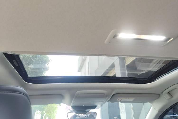 Used Mazda 3 Axela 2022 2.0L Automatic Zhi Rui Edition Headliner