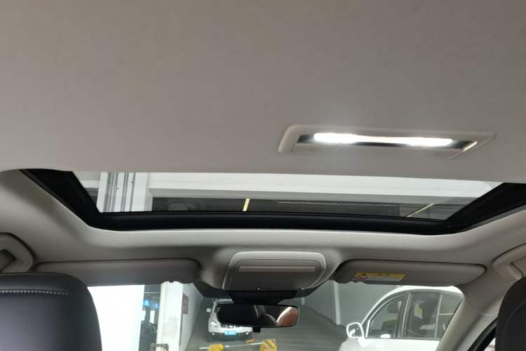 Used Mazda 3 Axela 2022 2.0L Automatic Zhi Rui Edition Headliner
