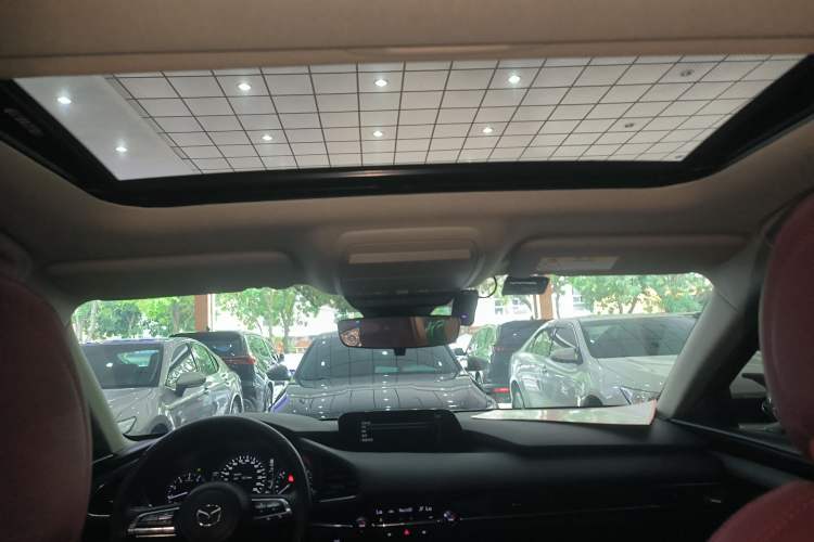 Used Mazda 3 Axela 2022 2.0L Automatic Premium Black Obsidian Edition Headliner