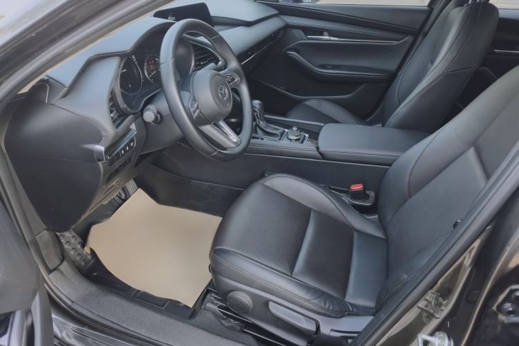 Used Mazda 3 Axela 2022 2.0L Automatic Zhiya Edition Interior 1