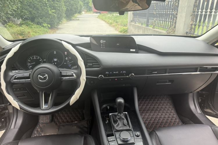 Used Mazda 3 Axela 2022 2.0L Automatic Zhiyao Edition Interior 1