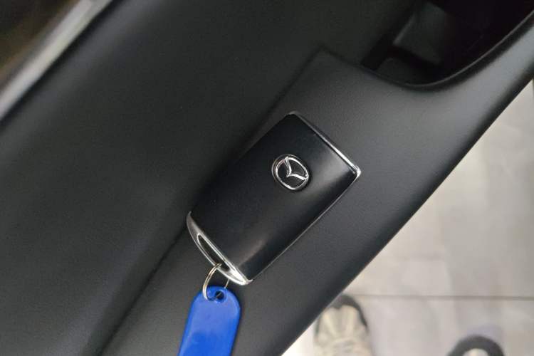 Used Mazda 3 Axela 2022 2.0L Automatic Zhi Rui Obsidian Edition Interior 1