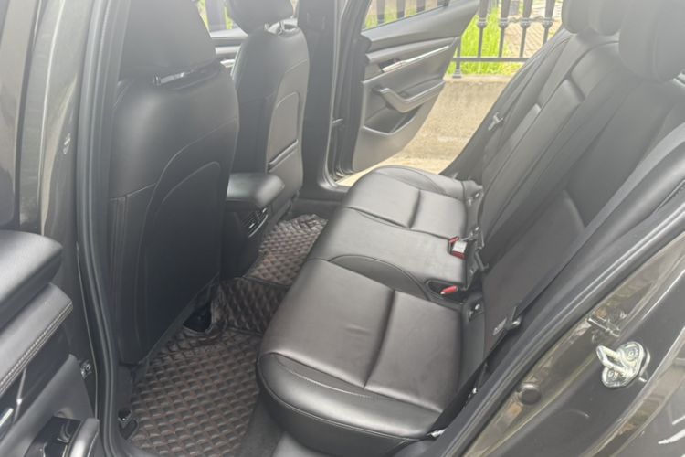 Used Mazda 3 Axela 2022 2.0L Automatic Zhiyao Edition Interior 3