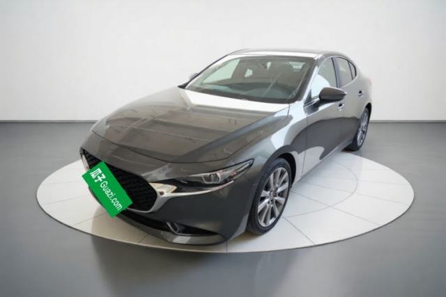 Ojetý Mazda 3 Axela 2022 2.0L Automatic Zhi Rui Edition