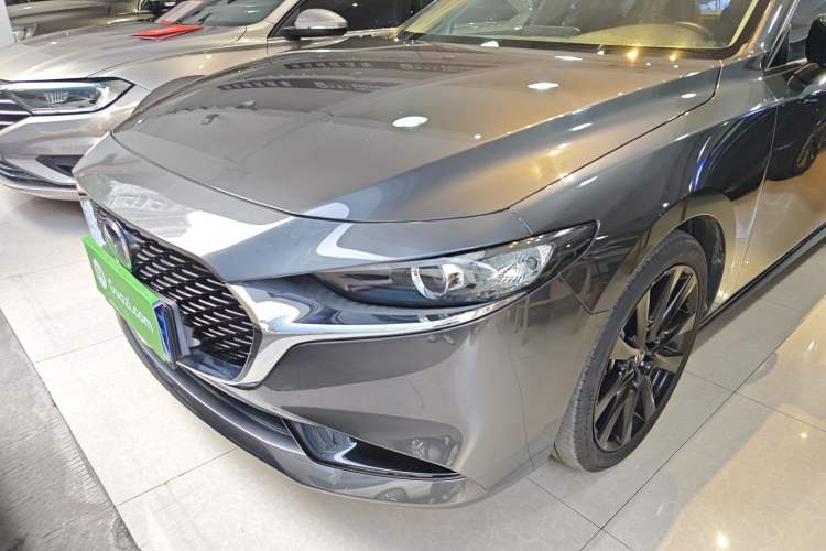 Used Mazda 3 Axela 2022 2.0L Automatic Premium Black Obsidian Edition Left Front Headlight