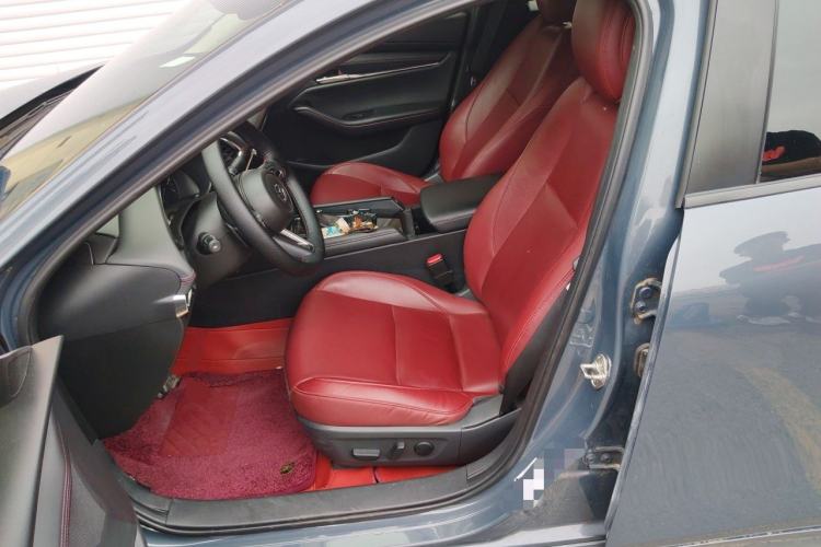 Used Mazda 3 Axela 2022 2.0L Automatic Zhiyao Obsidian Edition Left Front Seat