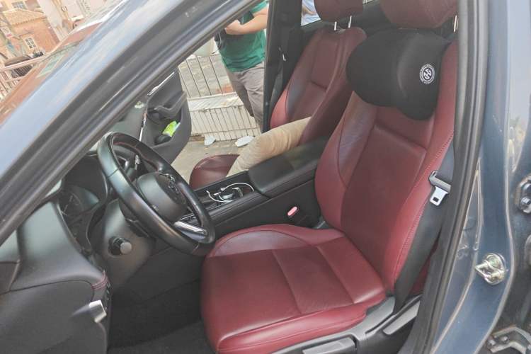 Used Mazda 3 Axela 2022 2.0L Automatic Premium Black Obsidian Edition Left Front Seat