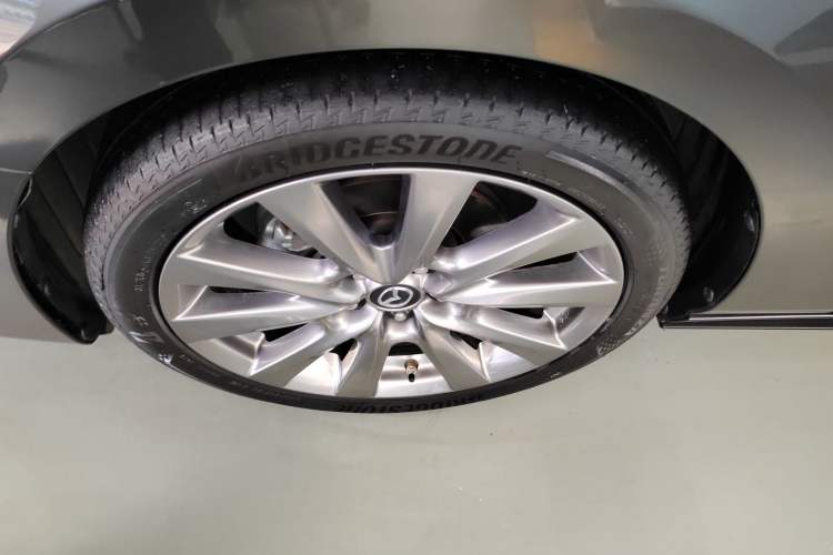Used Mazda 3 Axela 2022 2.0L Automatic Zhiya Edition Left Front Wheel Hub