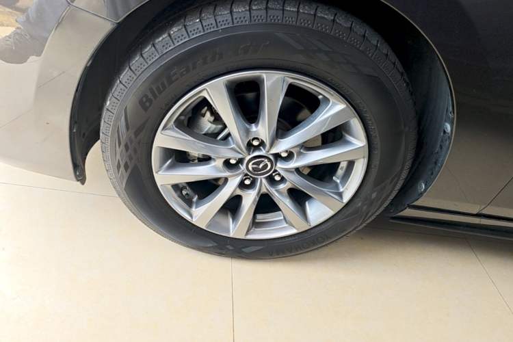 Used Mazda 3 Axela 2022 2.0L Automatic Zhiqing Edition Left Front Wheel Hub