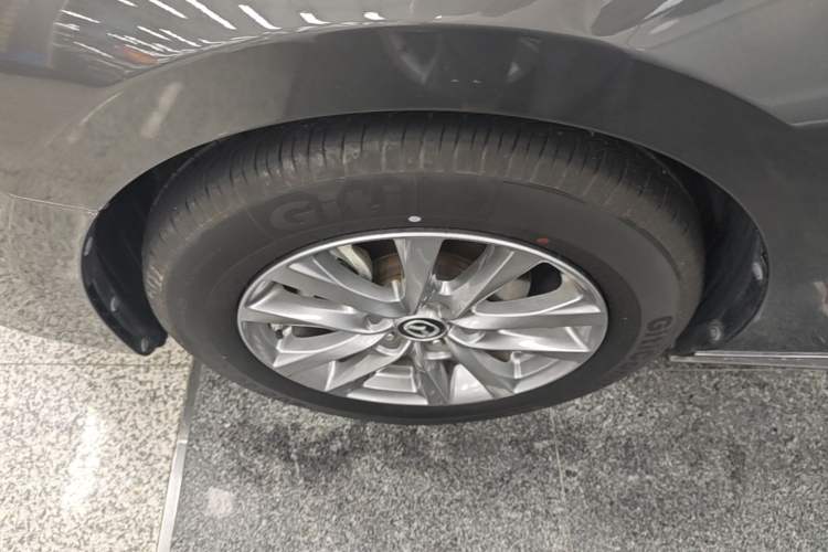 Used Mazda 3 Axela 2022 2.0L Automatic Zhiqing Edition Left Front Wheel Hub