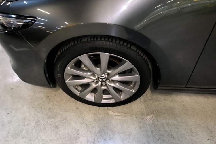 Used Mazda 3 Axela 2022 2.0L Automatic Zhiyao Edition Left Front Wheel Hub