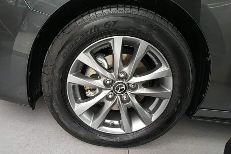 Used Mazda 3 Axela 2022 2.0L Automatic Zhiqing Edition Left Front Wheel Hub
