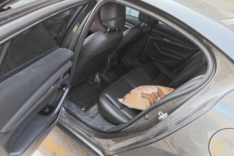 Used Mazda 3 Axela 2022 2.0L Automatic Zhiyao Edition Left Rear Seat