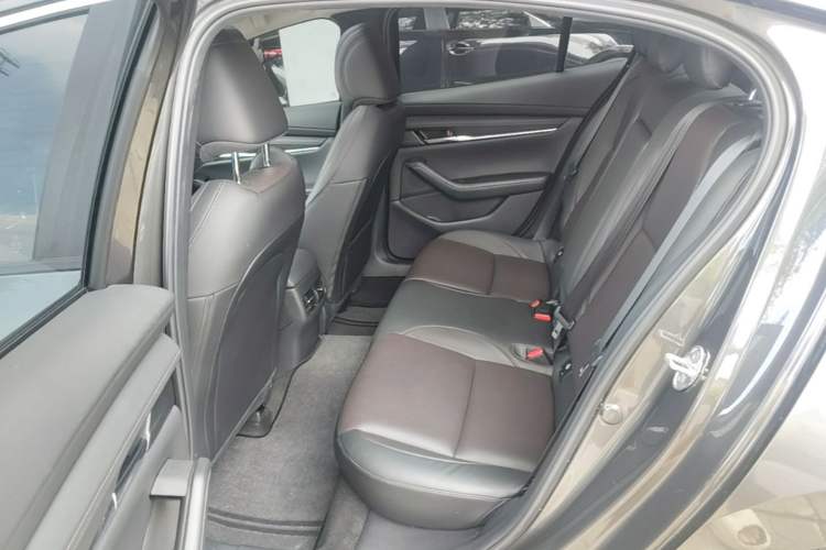 Used Mazda 3 Axela 2022 2.0L Automatic Zhi Rui Edition Left Rear Seat