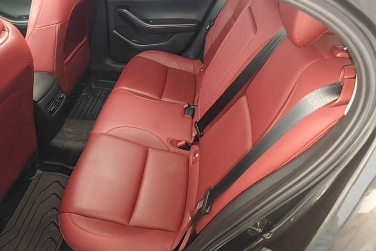 Used Mazda 3 Axela 2022 2.0L Automatic Zhi Rui Obsidian Edition Left Rear Seat