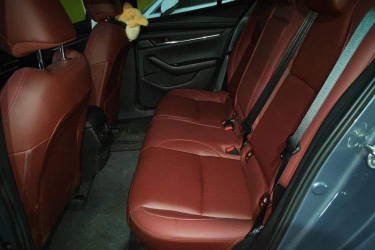 Used Mazda 3 Axela 2022 2.0L Automatic Zhiyao Obsidian Edition Left Rear Seat
