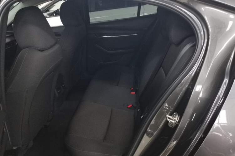 Used Mazda 3 Axela 2022 2.0L Automatic ZhiXuan Edition Left Rear Seat