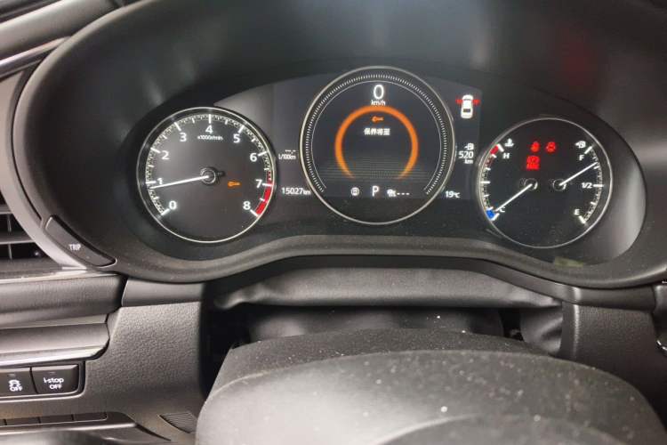 Used Mazda 3 Axela 2022 2.0L Automatic Premium Black Obsidian Edition Odometer Close Up