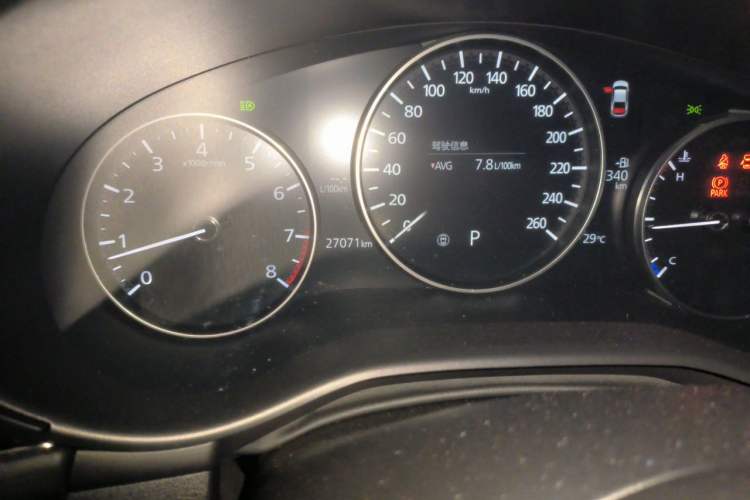 Used Mazda 3 Axela 2022 2.0L Automatic Premium Black Obsidian Edition Odometer Close Up