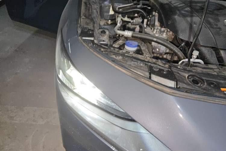 Used Mazda 3 Axela 2022 2.0L Automatic Zhiyao Obsidian Edition Right Front Headlight
