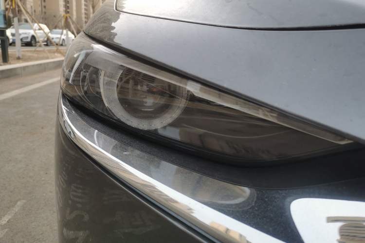 Used Mazda 3 Axela 2022 2.0L Automatic Zhiyao Edition Right Front Headlight