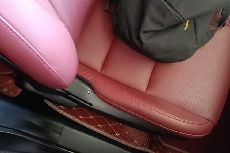 Used Mazda 3 Axela 2022 2.0L Automatic Premium Black Obsidian Edition Right Front Seat