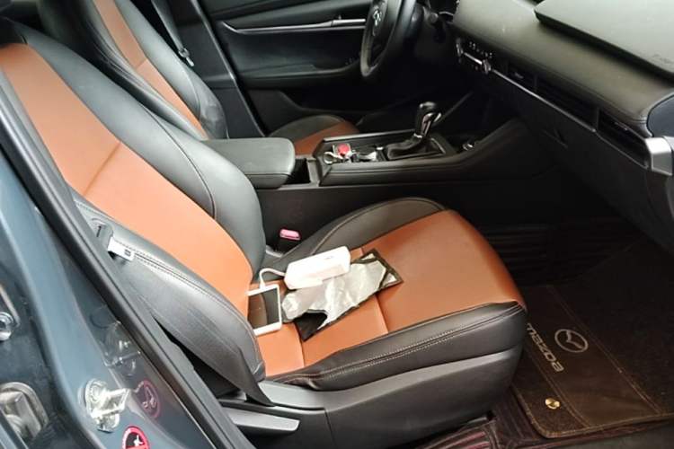 Used Mazda 3 Axela 2022 2.0L Automatic Zhiqing Edition Right Front Seat