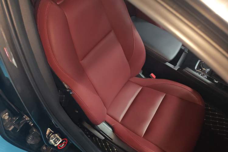 Used Mazda 3 Axela 2022 2.0L Automatic Premium Black Obsidian Edition Right Front Seat