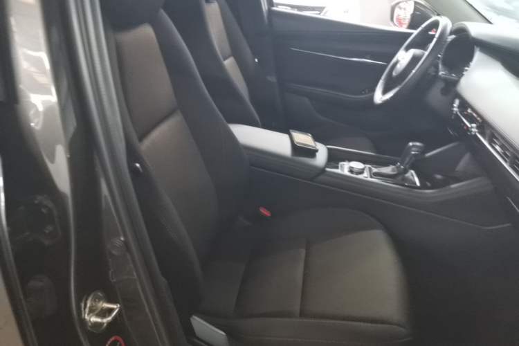 Used Mazda 3 Axela 2022 2.0L Automatic ZhiXuan Edition Right Front Seat