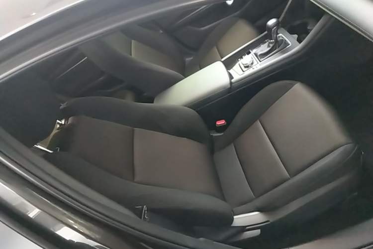 Used Mazda 3 Axela 2022 2.0L Automatic Zhiqing Edition Right Front Seat