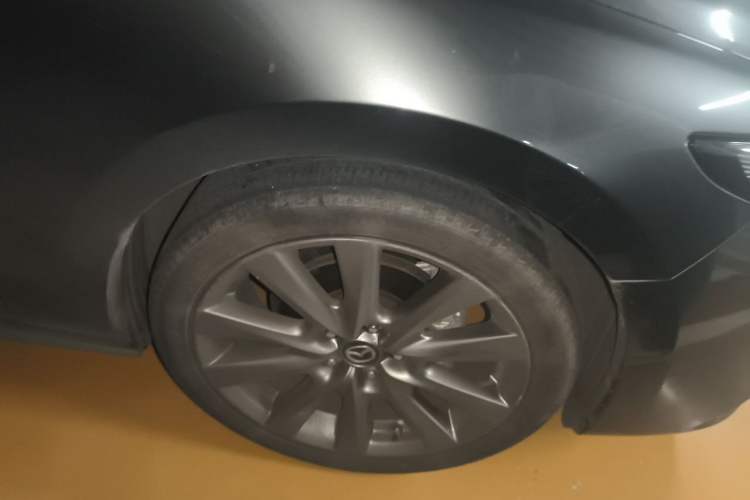 Used Mazda 3 Axela 2022 2.0L Automatic Zhi Rui Edition Right Front Wheel Hub