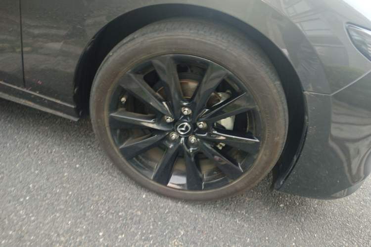 Used Mazda 3 Axela 2022 2.0L Automatic Zhi Rui Edition Right Front Wheel Hub
