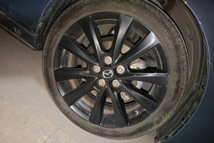 Used Mazda 3 Axela 2022 2.0L Automatic Zhiyao Obsidian Edition Right Front Wheel Hub