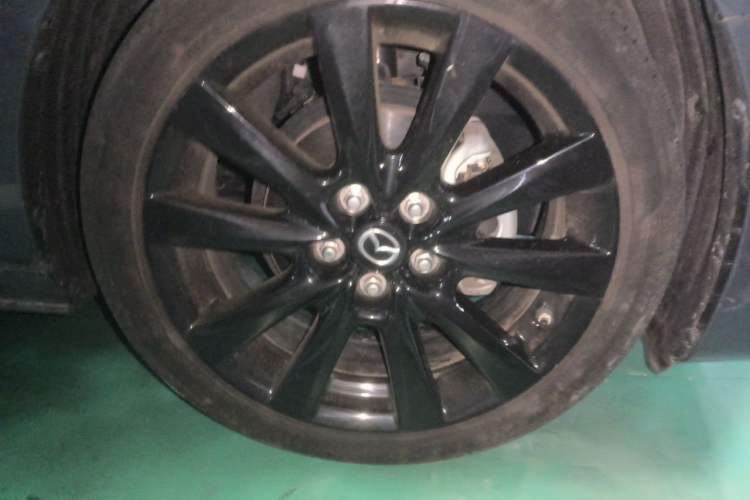 Used Mazda 3 Axela 2022 2.0L Automatic Premium Black Obsidian Edition Right Front Wheel Hub