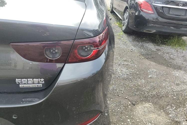 Used Mazda 3 Axela 2022 2.0L Automatic Premium Black Obsidian Edition Right Rear Taillight