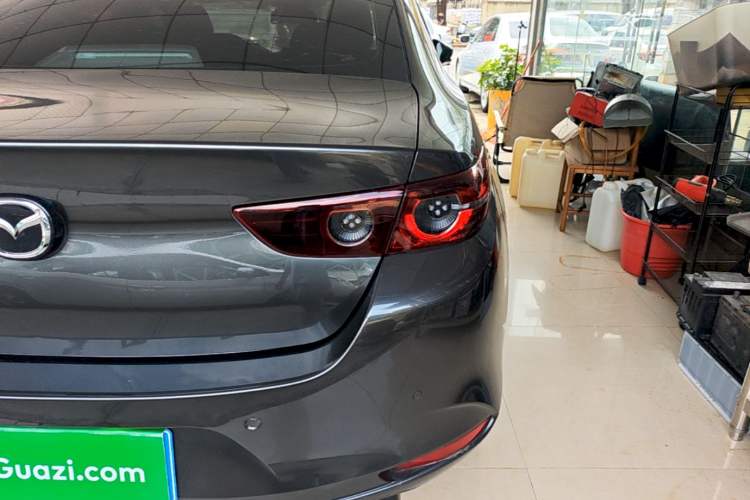 Used Mazda 3 Axela 2022 2.0L Automatic Zhiqing Edition Right Rear Taillight