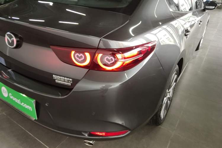 Used Mazda 3 Axela 2022 2.0L Automatic Zhiyao Edition Right Rear Taillight