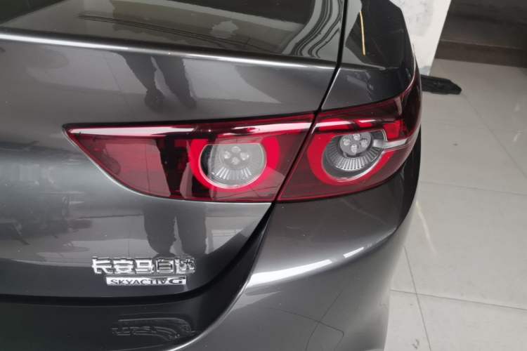 Used Mazda 3 Axela 2022 2.0L Automatic Zhi Rui Edition Right Rear Taillight