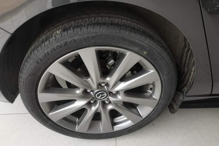 Used Mazda 3 Axela 2022 2.0L Automatic Zhi Rui Edition Right Rear Wheel Hub