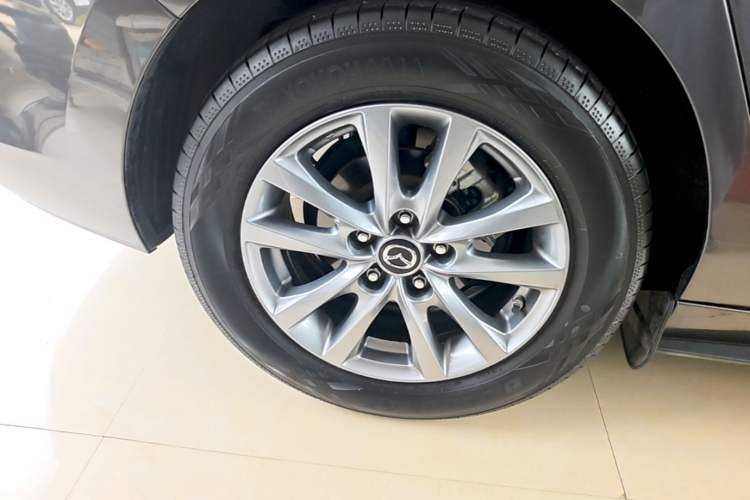 Used Mazda 3 Axela 2022 2.0L Automatic Zhiqing Edition Right Rear Wheel Hub