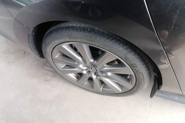 Used Mazda 3 Axela 2022 2.0L Automatic Zhiya Edition Right Rear Wheel Hub