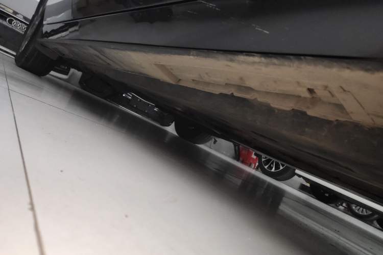 Used Mazda 3 Axela 2022 2.0L Automatic Zhiqing Edition Right Side Sill