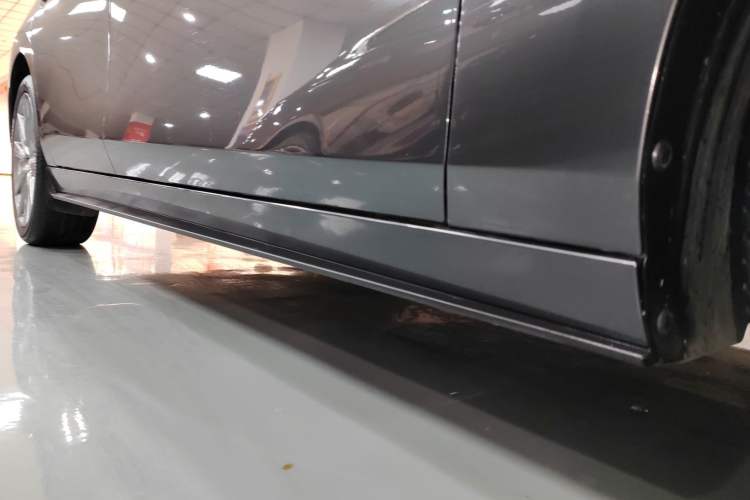 Used Mazda 3 Axela 2022 2.0L Automatic Zhiya Edition Right Side Sill