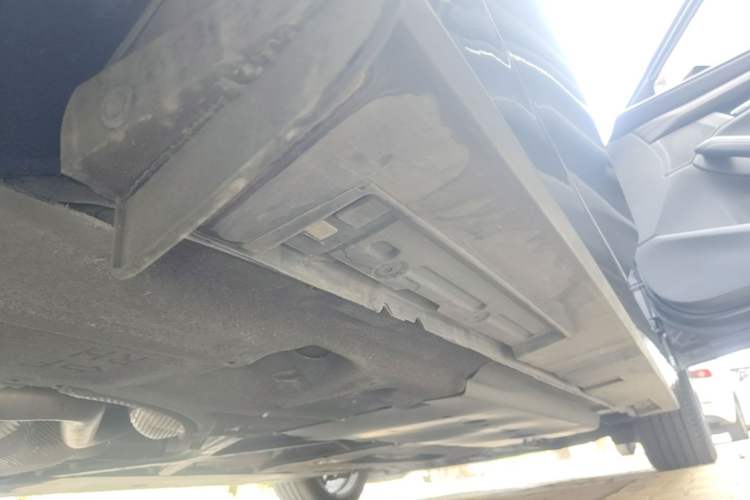 Used Mazda 3 Axela 2022 2.0L Automatic Zhi Rui Edition Right Side Sill