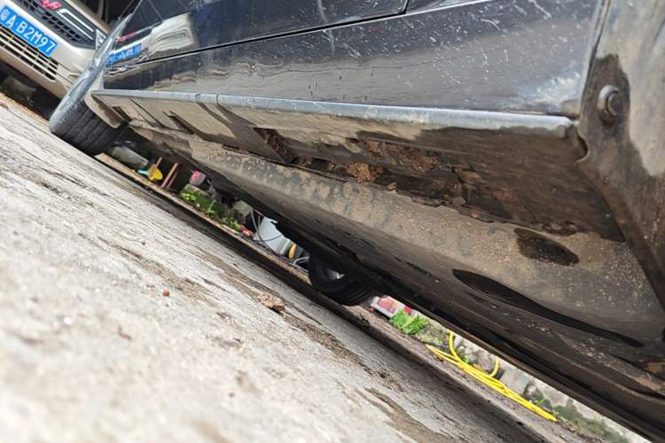 Used Mazda 3 Axela 2022 2.0L Automatic Zhiya Edition Right Side Sill