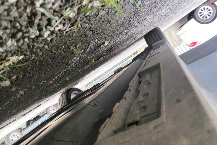 Used Mazda 3 Axela 2022 2.0L Automatic Premium Black Obsidian Edition Right Side Sill