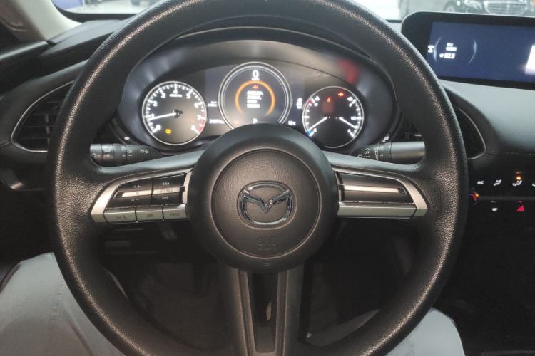 Used Mazda 3 Axela 2022 2.0L Automatic Zhiqing Edition Steering Wheel