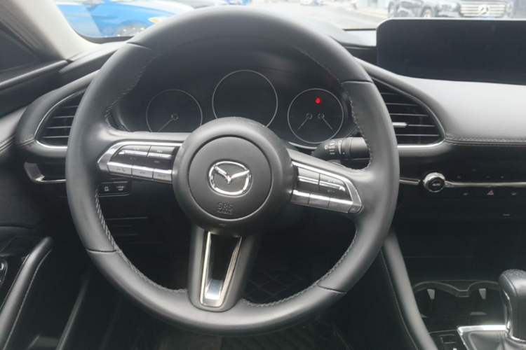 Used Mazda 3 Axela 2022 2.0L Automatic Zhiya Edition Steering Wheel