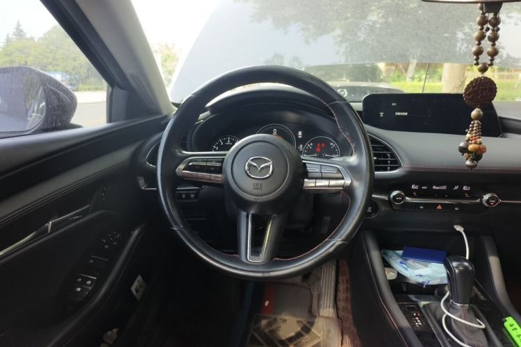 Used Mazda 3 Axela 2022 2.0L Automatic Premium Black Obsidian Edition Steering Wheel
