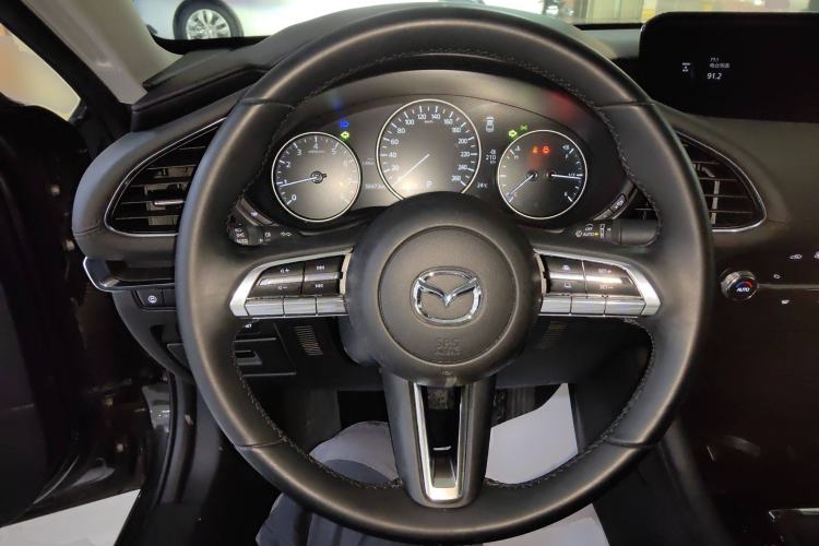 Used Mazda 3 Axela 2022 2.0L Automatic Zhi Rui Edition Steering Wheel